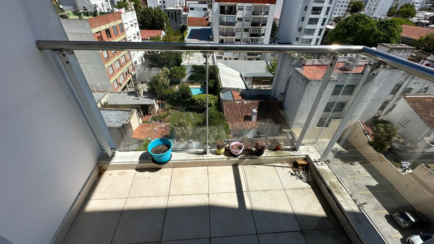 Departamento 2 Ambientes con Balcon, Cochera y Terraza Propia