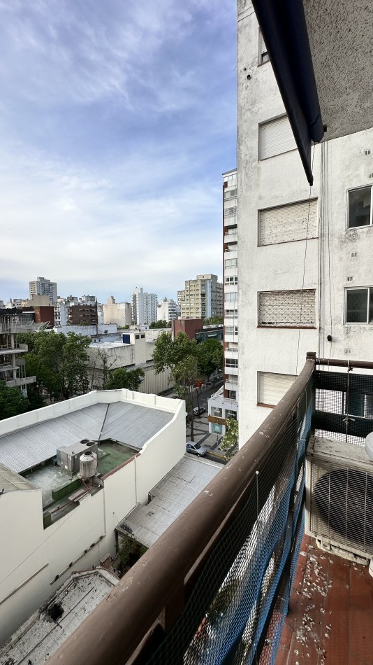 DEPARTAMENTO 2 AMBIENTES CON BALCON CONTRAFRENTE ABIERTO