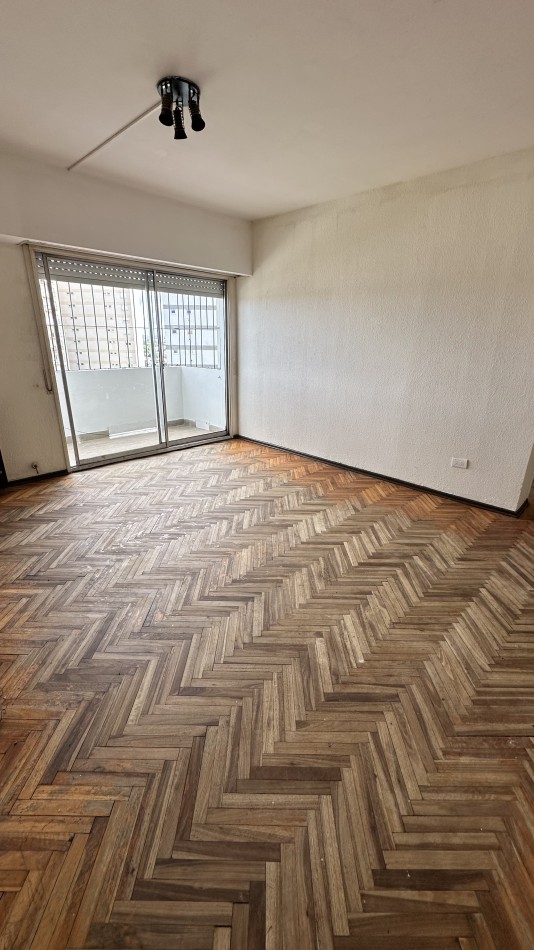 Departamento 3 ambientes c/ balcon