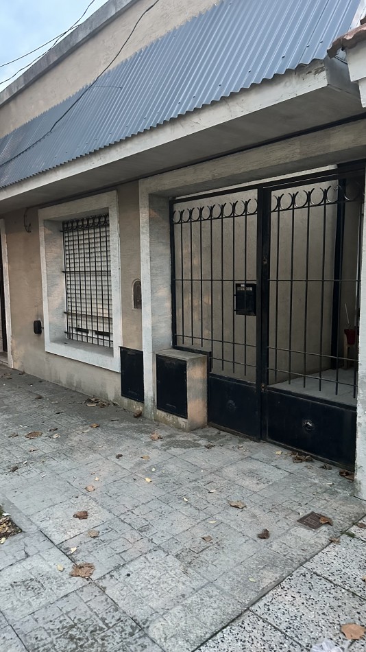 PH 2 amb. en Planta Baja a la calle. Sin expensas.
