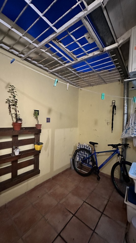 PH 2 amb. en Planta Baja a la calle. Sin expensas.