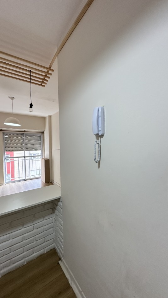 DEPARTAMENTO 1 AMB. C/BALCON A LA CALLE