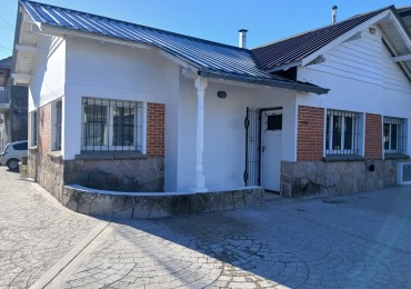 ALQUILER 24 MESES CHALET 3 AMB. C/ GGE Y PATIO